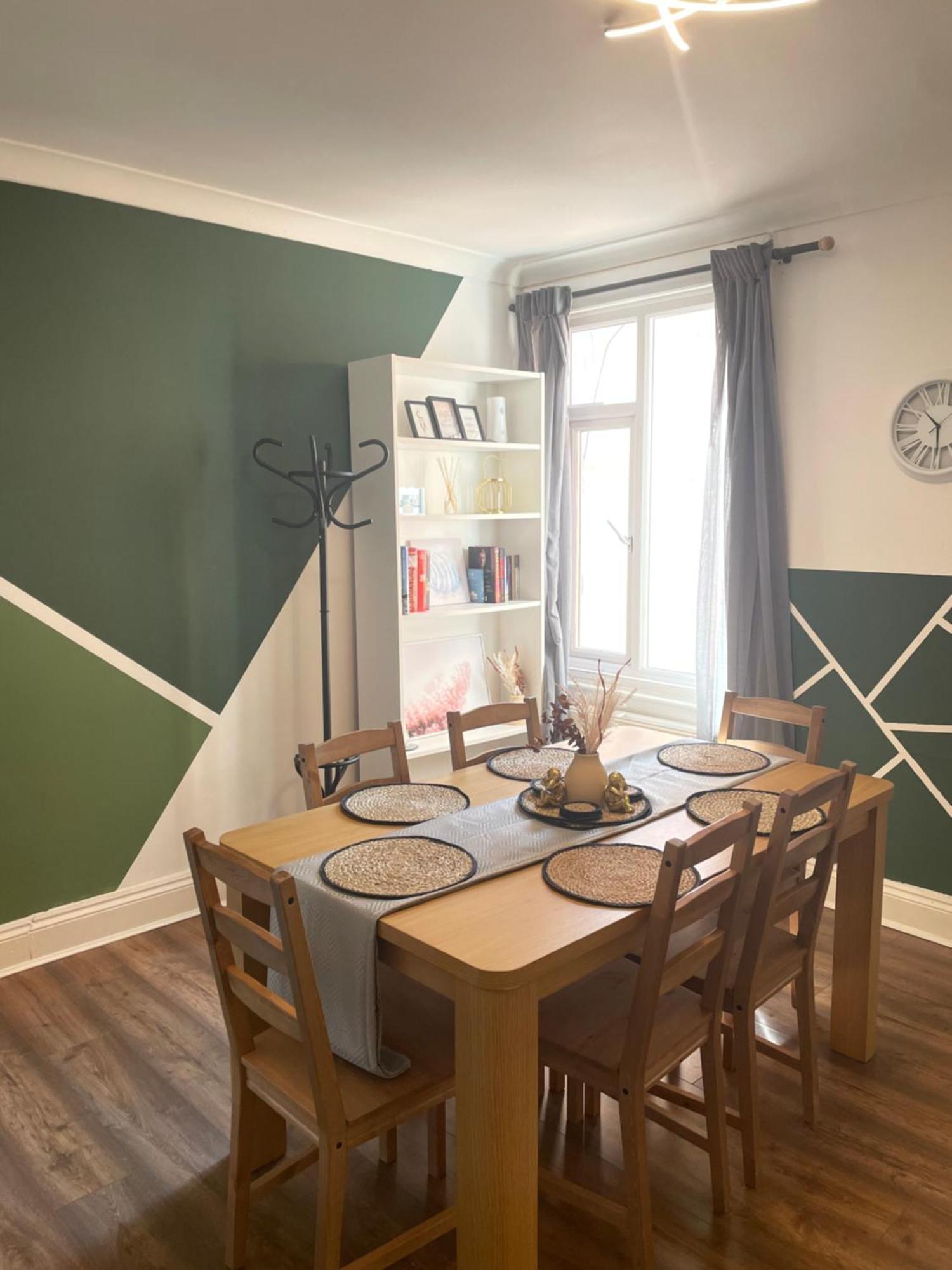Home Sweet Home In Rg1 With Free Parking 雷丁 外观 照片
